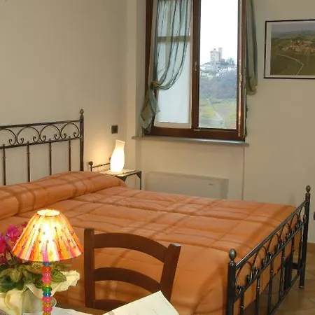 I Grappoli Alloggio per agriturismo Serralunga d'Alba