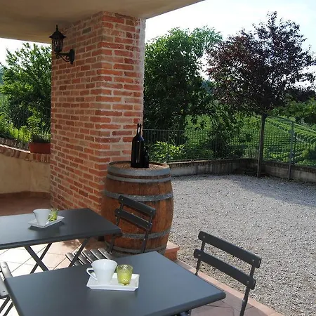 Alloggio per agriturismo I Grappoli Serralunga d'Alba