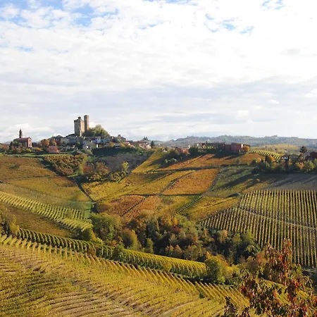 I Grappoli Alloggio per agriturismo Serralunga d'Alba